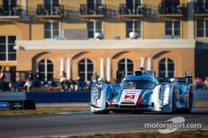 #2 Audi Sport Team Joest Audi R18 e-tron quattro: Lucas di Grassi, Tom Kristensen, Allan McNish