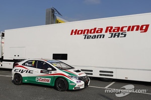 Tiago Monteiro, Castrol Honda World Touring Car Team Honda Civic