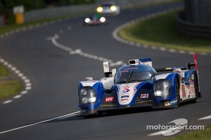 #8 Toyota Racing Toyota TS030 Hybrid: Anthony Davidson, Stéphane Sarrazin, Sebastien Buemi