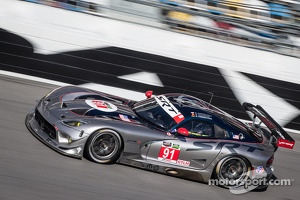 #91 SRT Motorsports SRT Viper GTS-R: Dominik Farnbacher, Marc Goossens, Ryan Hunter-Reay