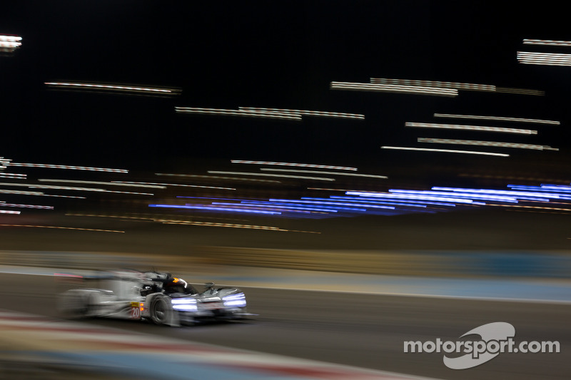 #20 Porsche Team Porsche 919 Hybrid: Timo Bernhard, Mark Webber, Brendon Hartley