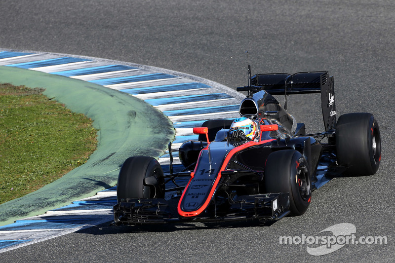 Os problemas persistiram durante a pré-temporada de 2015, quando o conjunto – agora nas mãos de Fernando Alonso e Jenson Button – mostrava grande falta de potência e diversos problemas que atrapalhavam na quilometragem.