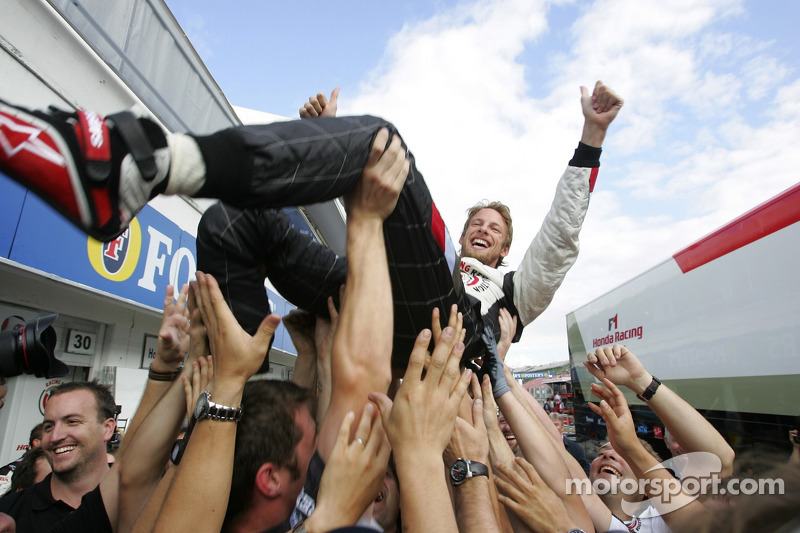 Em 2006, já sob o nome Honda, Button venceu sua primeira na F1, na Hungria