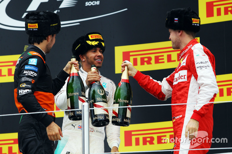 EL podio,: Sergio Pérez, Sahara Force India F1; Lewis Hamilton, Mercedes AMG F1, Sebastian Vettel, Ferrari