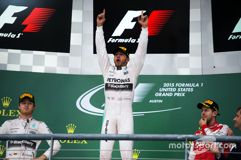 Podio: Ganador de la Carrera y Campeón del Mundo Lewis Lewis Hamilton, Mercedes AMG F1,con el segundo lugar Nico Rosberg, Mercedes AMG F1 W06 y el terecer lugar Sebastian Vettel, Ferrari