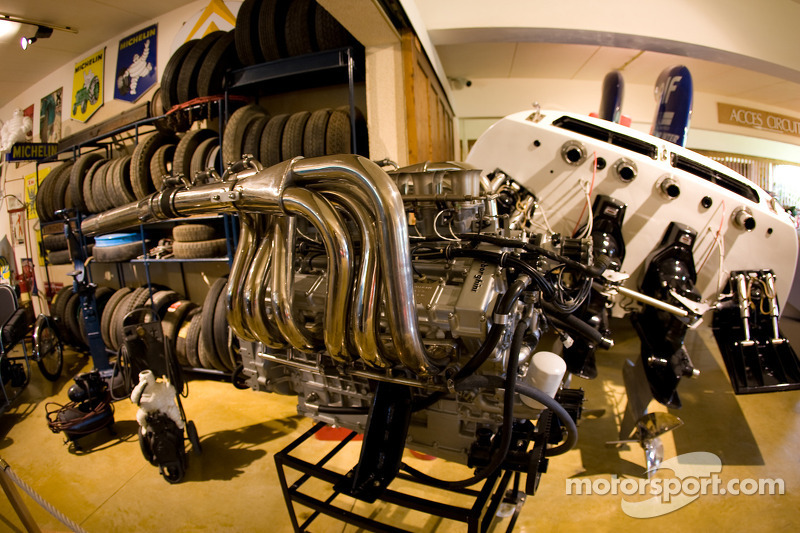 Colibri offshore powerboat engine at 24 Hours of Le Mans