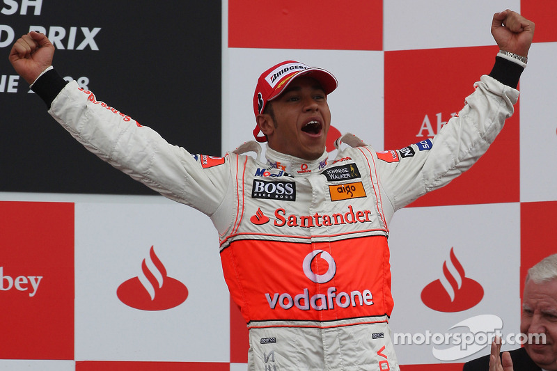 [Resim: f1-british-gp-2008-podium-race-winner-le...brates.jpg]