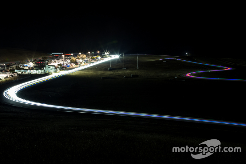 3. Night race action at Thunderhill