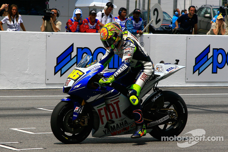 2008 год: Yamaha YZR-M1