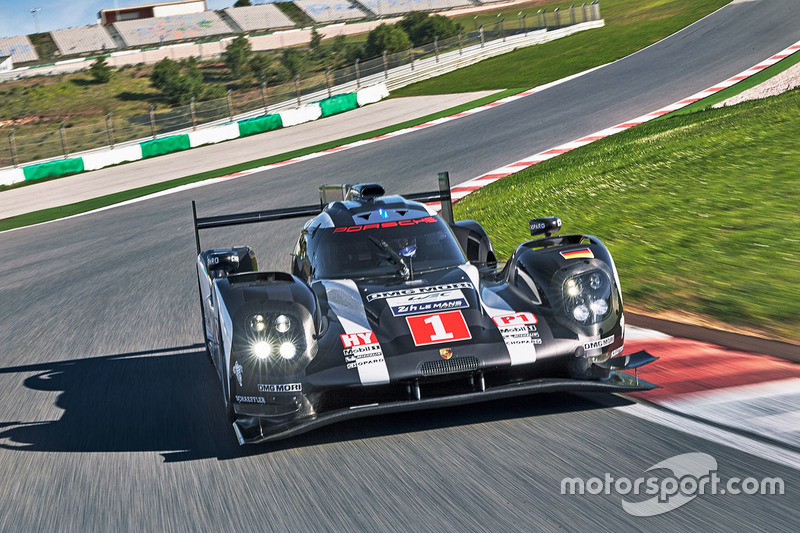 #1 Porsche Team Porsche 919 Hybrid: Timo Bernhard, Mark Webber, Brendon Hartley